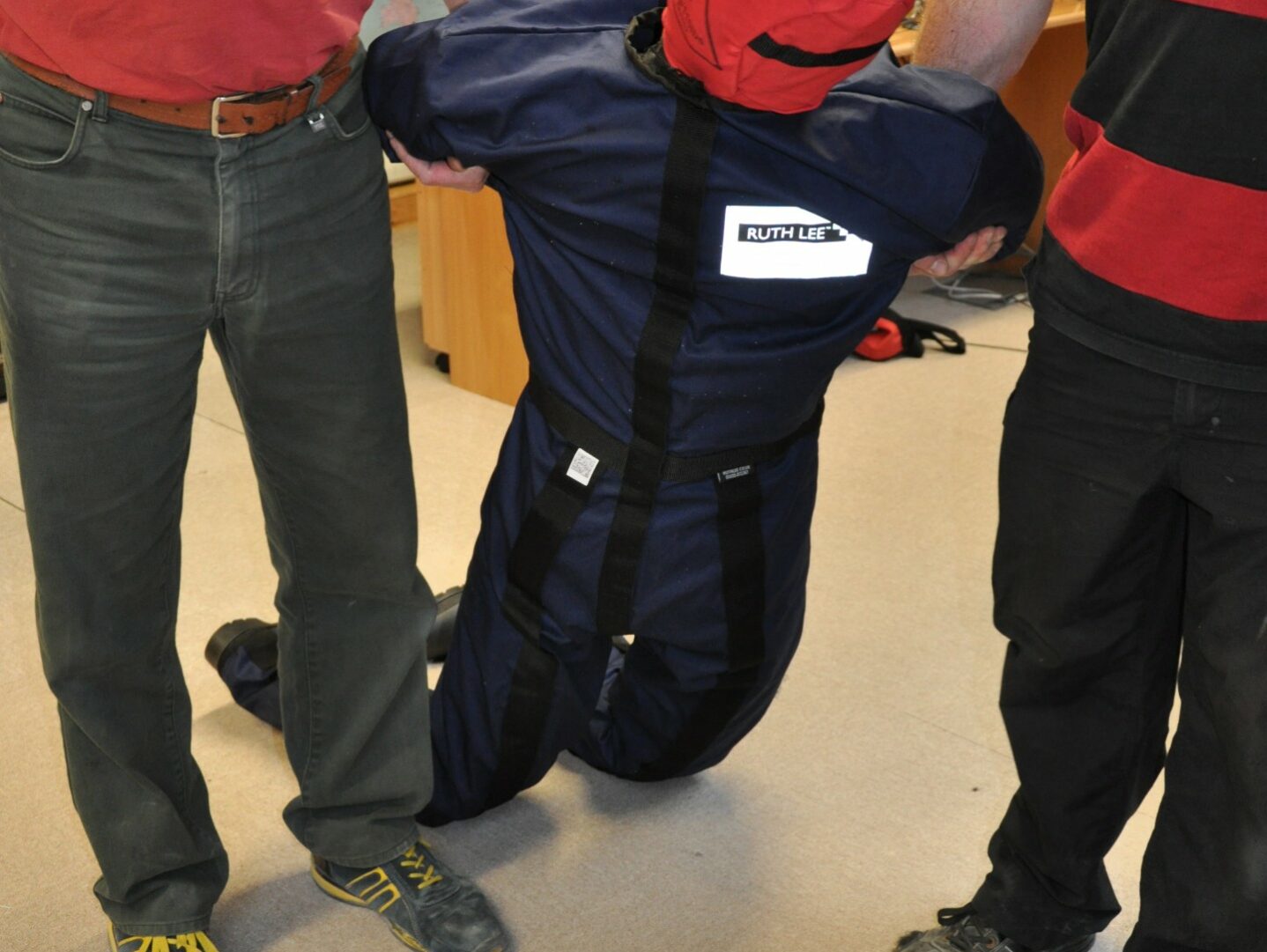 MANNEQUIN D'ENTRAÎNEMENT AU SAUVETAGE SÉCURITÉ EN PRISON RUTH LEE HYDROTOP