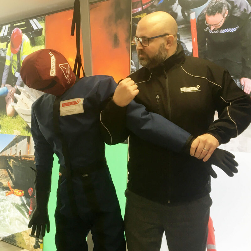 MANNEQUIN PRÉVENTION ET MANAGEMENT DE LA VIOLENCE ET AGRESSION RUTH LEE HYDROTOP