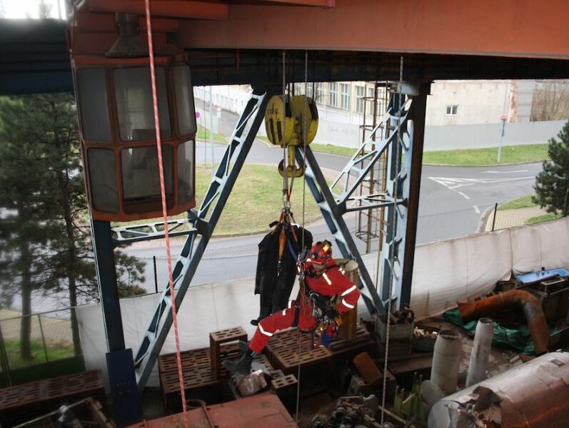Entraînement au secours d'un travailleur en hauteur